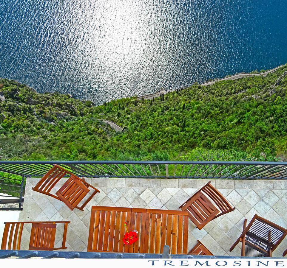 Casa De Pol Exclusive Lake View By Gardadomusmea Tremosine Exteriér fotografie
